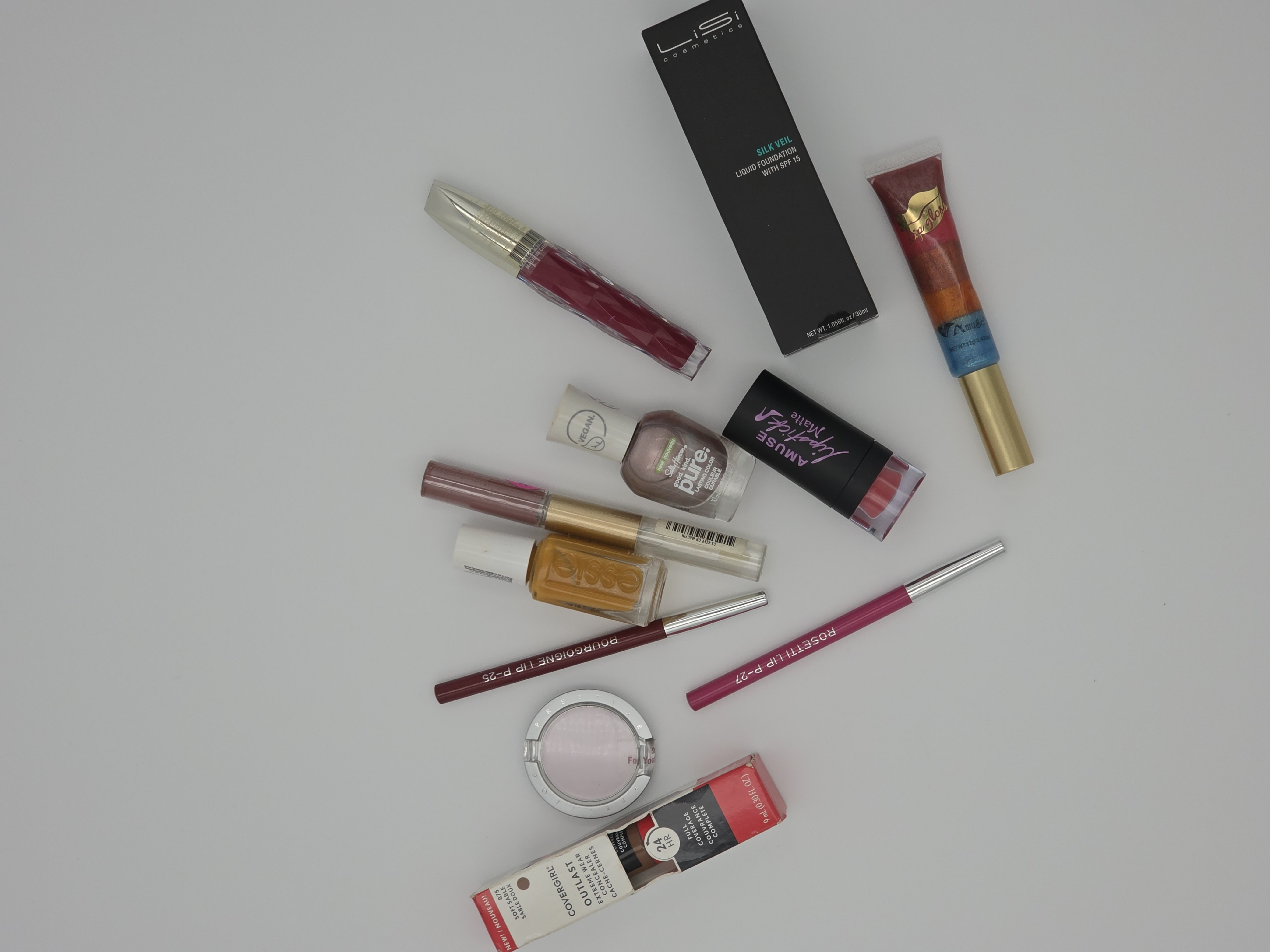 The Ultimate Beauty Mystery Box β Curated Makeup Surprise ($50 Retail Value)